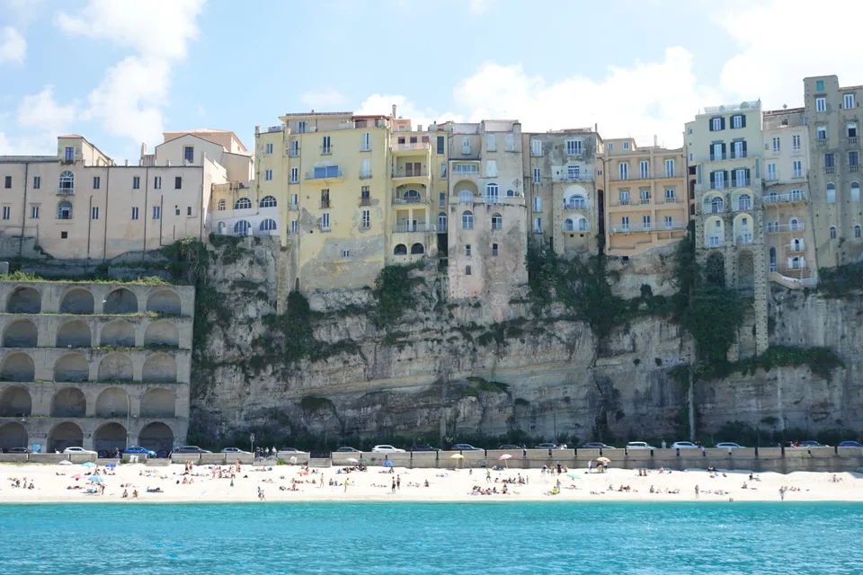 photo 3 of 19 from 8 may 2025, tropea, calabria